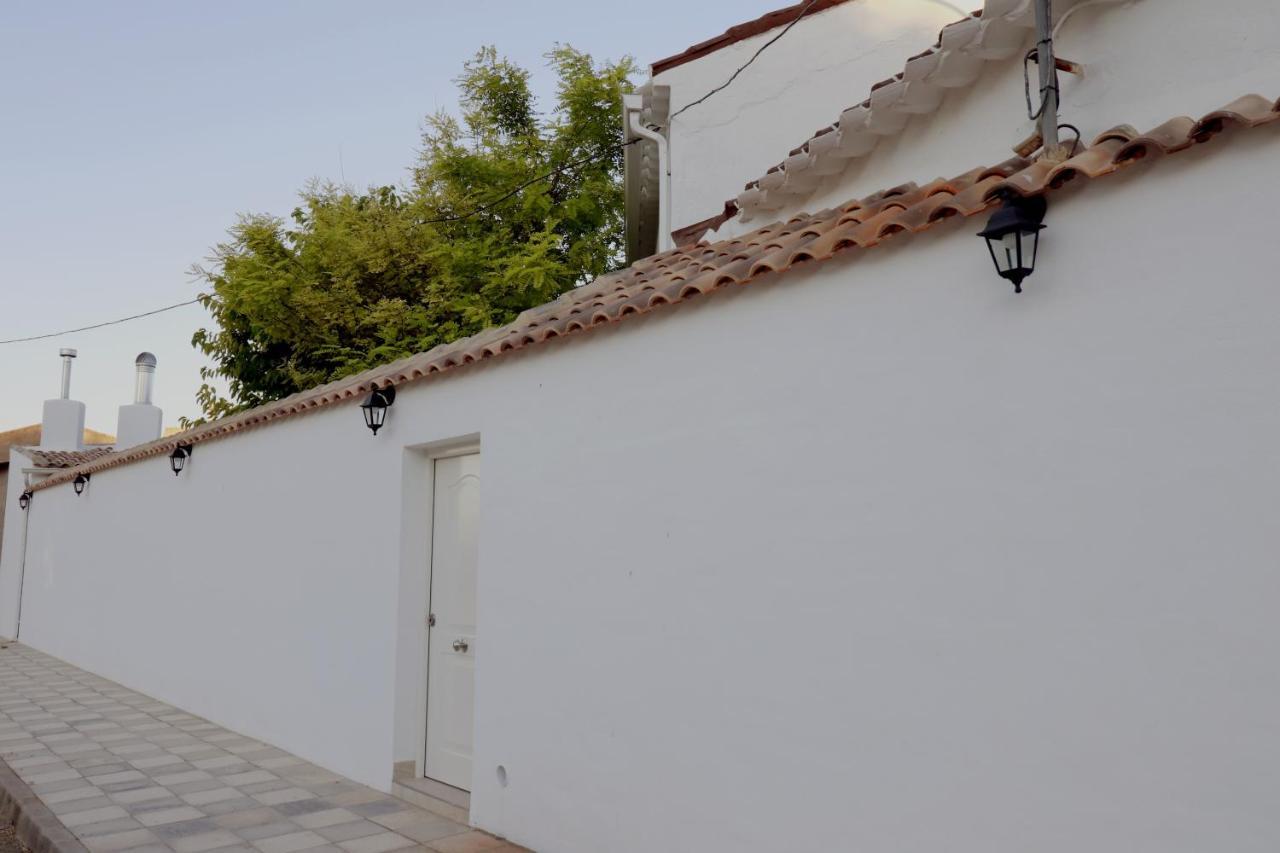 Tinarejos Casa Rural Ideal Para Escapadas Con Barbacoa Y Spa מראה חיצוני תמונה
