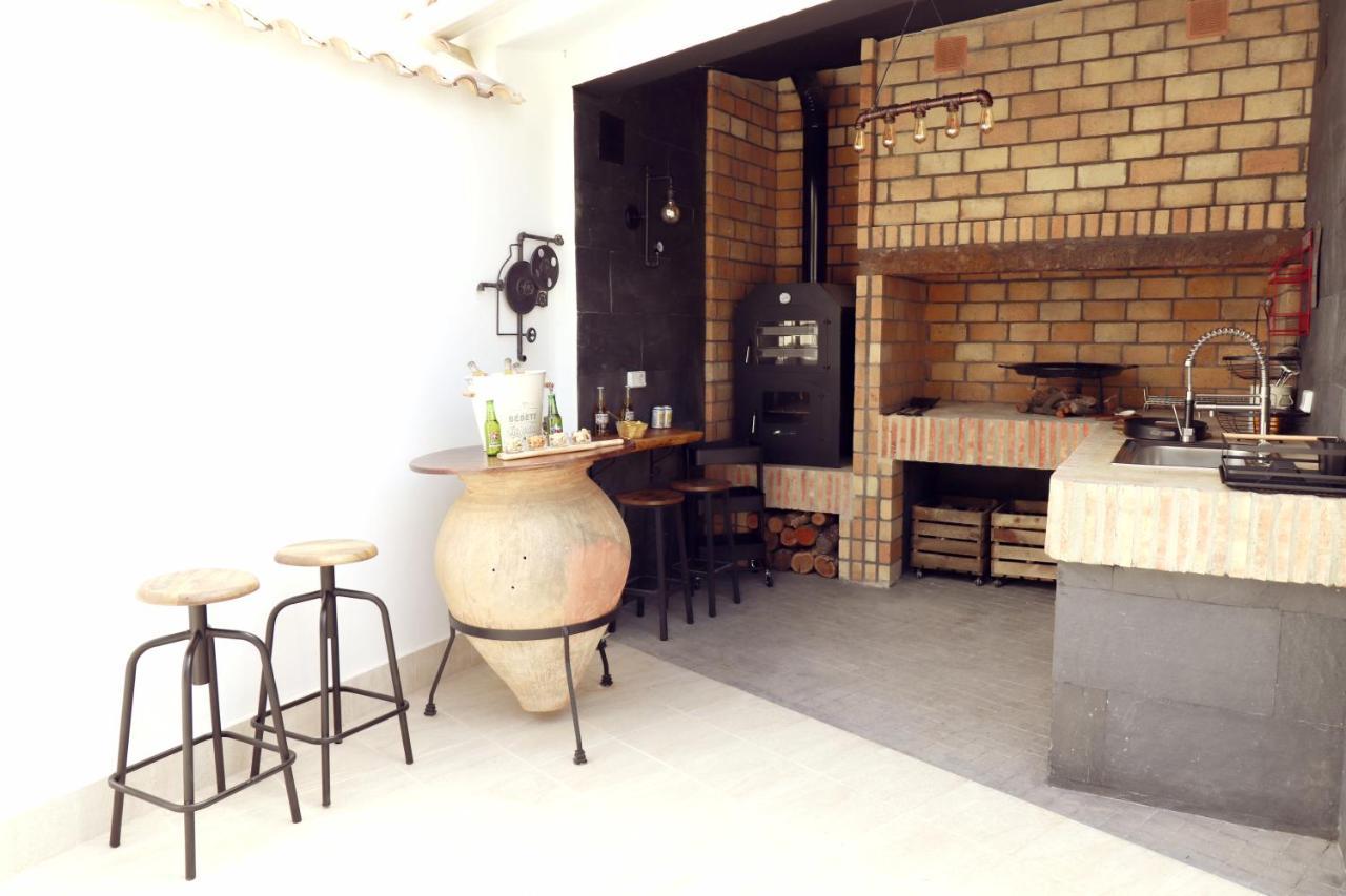 Tinarejos Casa Rural Ideal Para Escapadas Con Barbacoa Y Spa מראה חיצוני תמונה